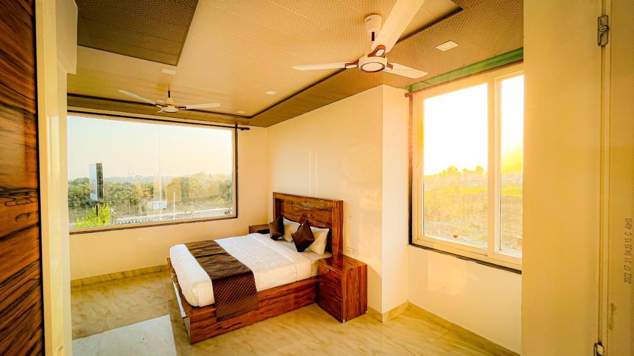 Green Dandi Homestay Rishikesh Exterior photo